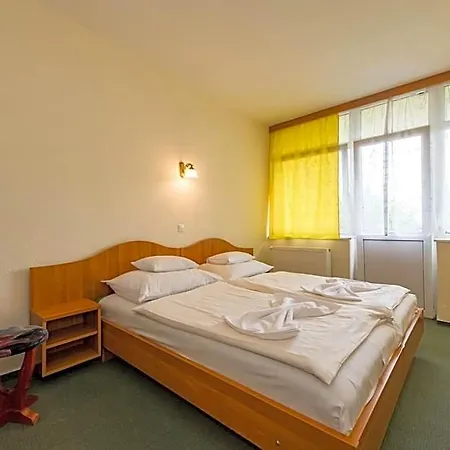 Otel Nostra