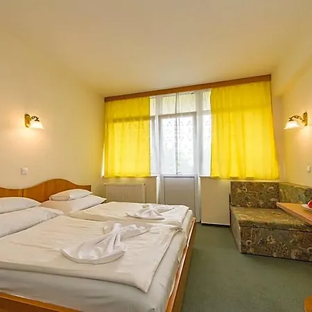 Nostra Otel 3*