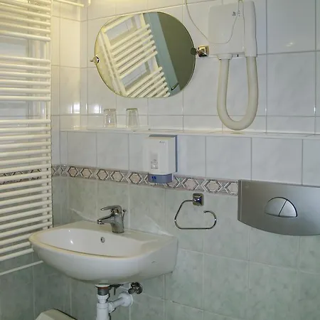 Otel Nostra